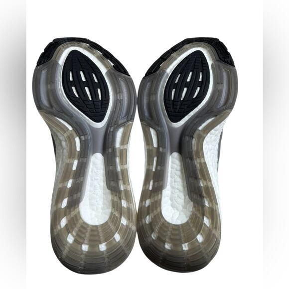 NWB Adidas Ultraboost 22 running sneaker gray size men’s 8 - Picture 7 of 8